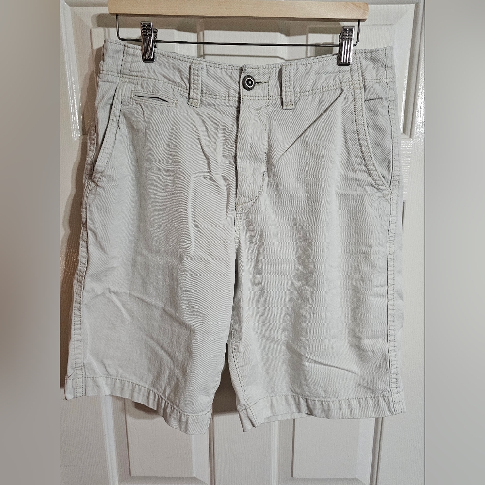 American Eagle Men’s 32 Khaki Longboard Shorts Cotton Relaxed Fit Casual - Picture 2 of 7